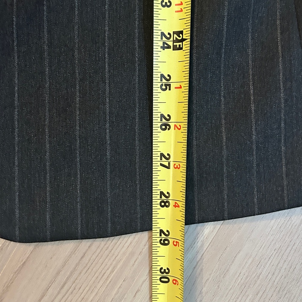 DKNY Charcoal Pinstripe Blazer Skirt Set 16 Career Vintage Professional Polished - Picture 13 of 16